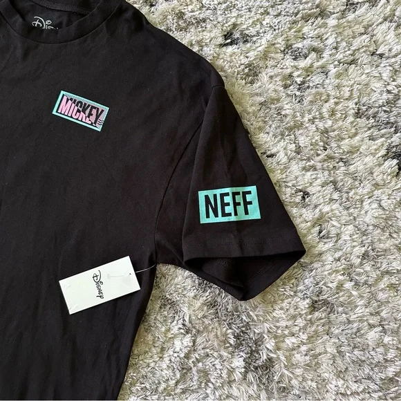 NWT Disney Mickey Mouse Black Short Sleeve Shirt Size XL - Picture 5 of 8